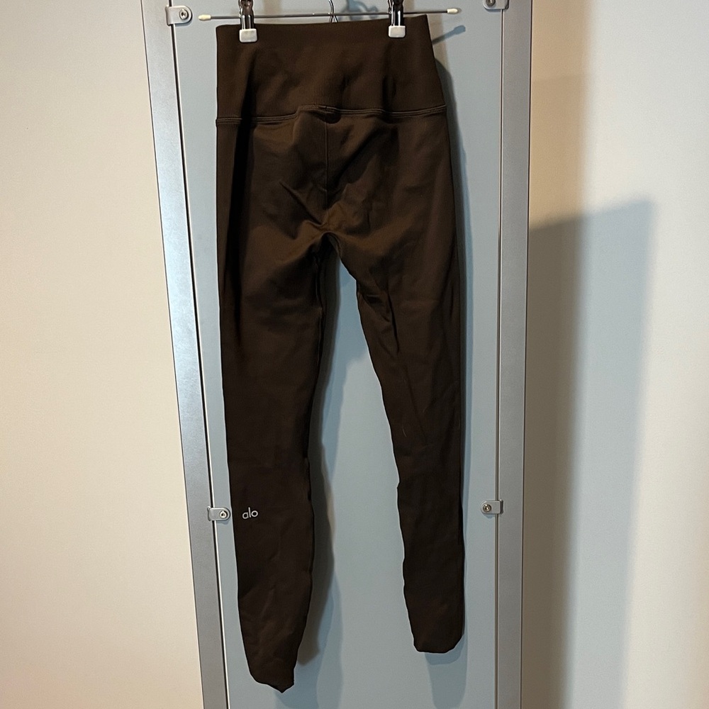 ALO Yoga Dark Brown Leggings